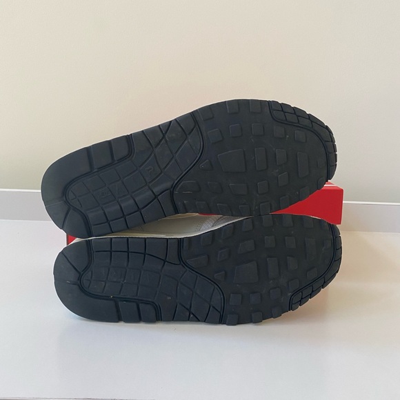 Nike Air Max 1 Grey White Vast 90 Mens Size 8 Shoes NEW - Picture 8 of 9